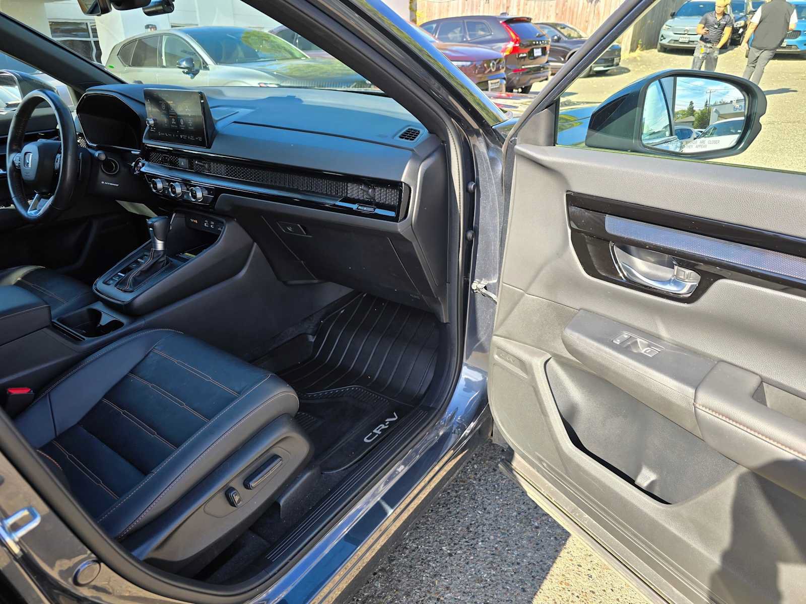Used 2024 Honda CR-V Sport Touring image 10