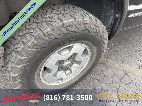 Used 2000 Chevrolet S10 Pickup LS w/ Preferred Equipment Group image 48
