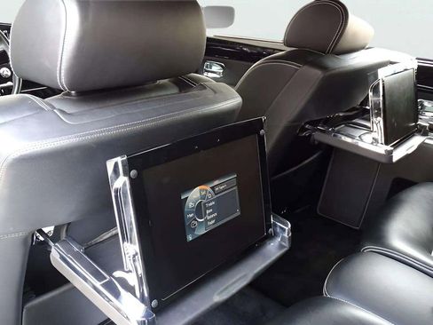 Certified 2009 Rolls-Royce Phantom Sedan image 9