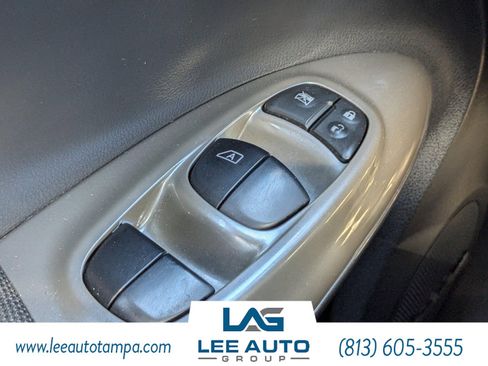 Used 2014 Nissan Juke SV w/ Navigation Package image 21