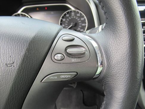Used 2023 Nissan Murano SV FWD image 24