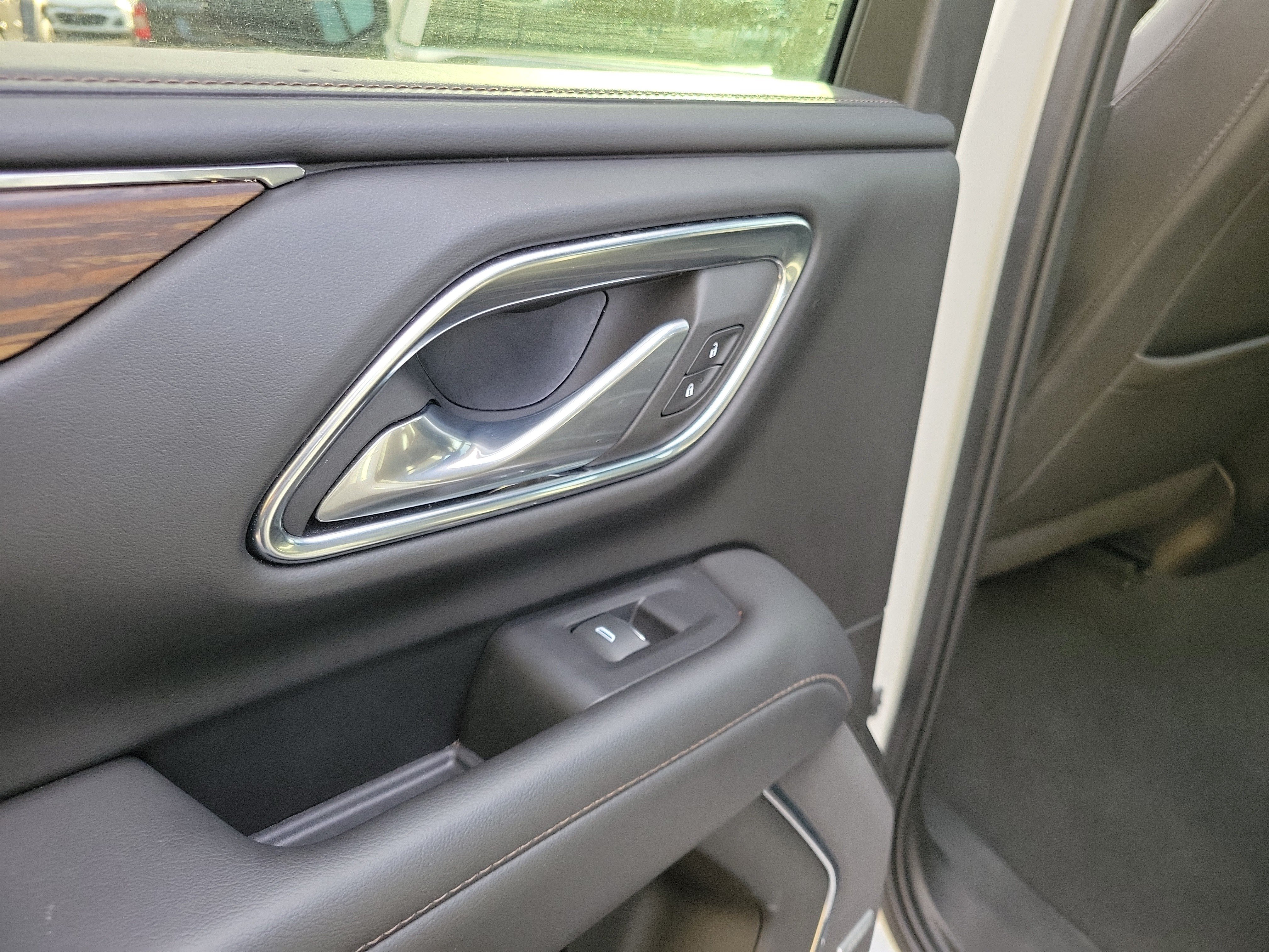 Used 2023 Chevrolet Suburban High Country AWD/4WD image 13