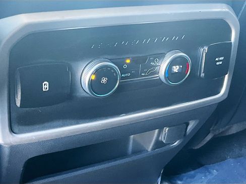 Used 2023 Ford Expedition XLT RWD image 27