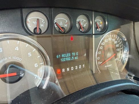 Used 2010 Ford F150 XLT image 6