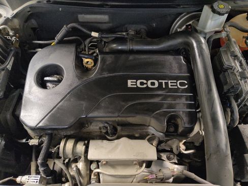 Used 2018 Chevrolet Equinox LT w/ Sun & Infotainment Package image 30