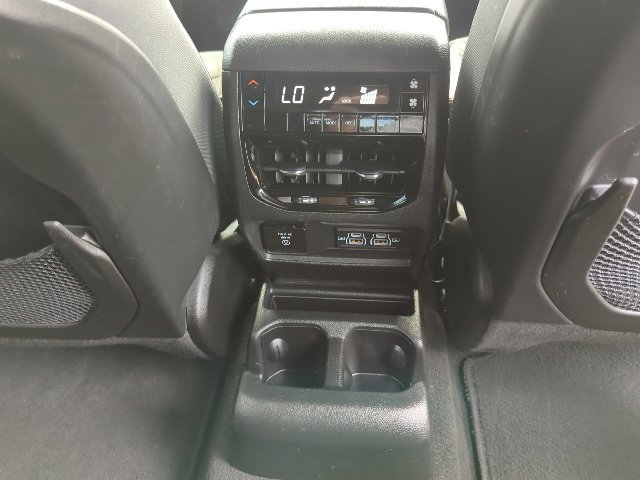 Certified 2023 Jeep Grand Cherokee L Laredo AWD/4WD image 24