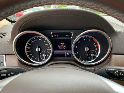Used 2014 Mercedes-Benz GL 450 4MATIC image 14