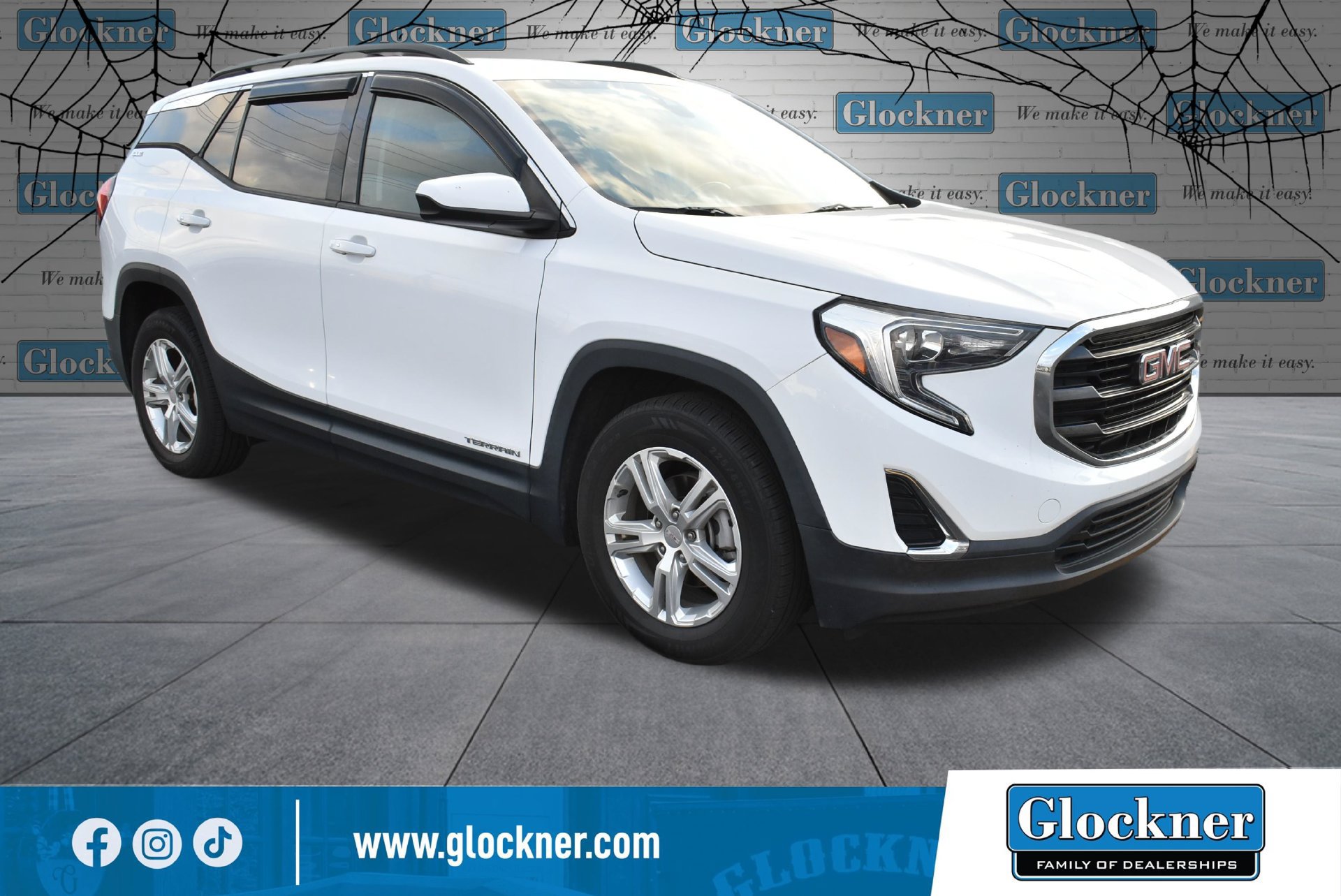 Used 2020 GMC Terrain SLE w/ Driver Convenience Package FWD image 3
