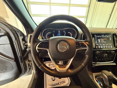 Used 2021 Jeep Grand Cherokee Laredo X AWD/4WD image 32