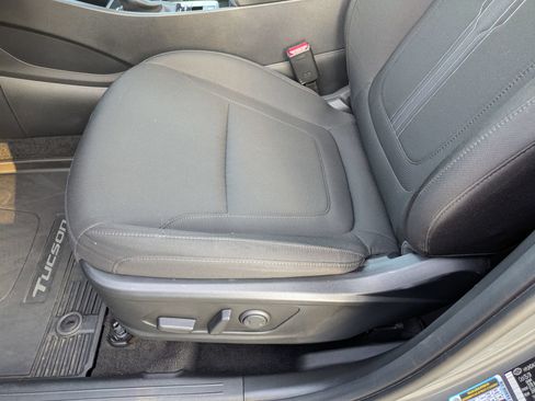 Used 2025 Hyundai Tucson SEL FWD image 13