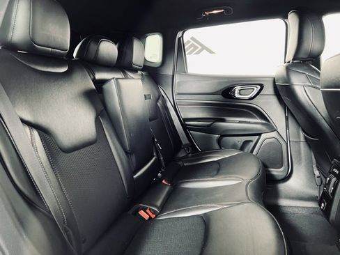 Used 2023 Jeep Compass Trailhawk image 16