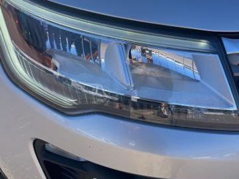 Certified 2019 Ford Explorer Limited w/ Class III Trailer Tow Package AWD/4WD image 4