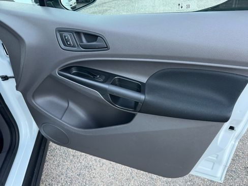 Used 2022 Ford Transit Connect XL image 34