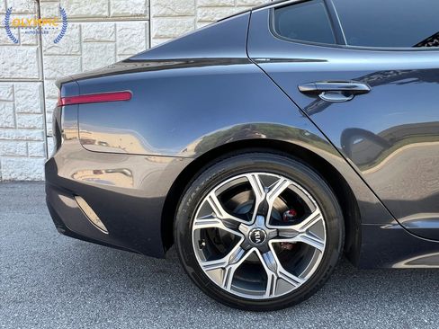 Used 2020 Kia Stinger GT-Line w/ Sun & Sound Package AWD/4WD image 12