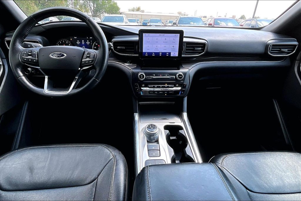 Used 2020 Ford Explorer Limited RWD image 18