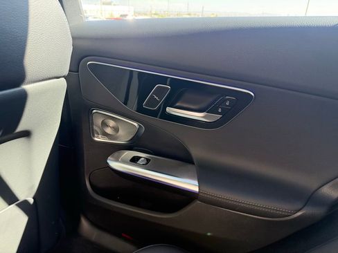 Used 2025 Mercedes-Benz C 300 Sedan image 15
