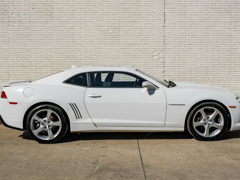 Used 2015 Chevrolet Camaro LT w/ RS Package image 7