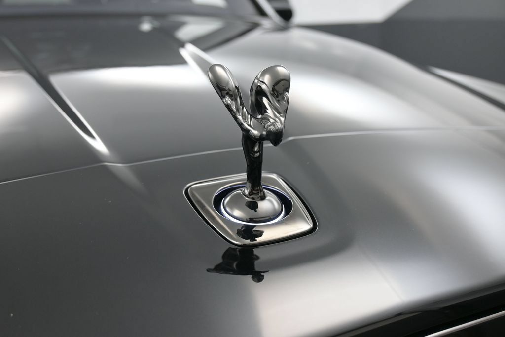 New 2027 Rolls-Royce Cullinan Black Badge AWD/4WD image 13