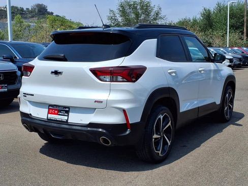 Used 2021 Chevrolet TrailBlazer RS w/ Sun and Liftgate Package image 5