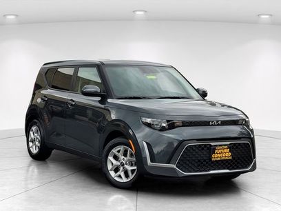 Used 2025 Kia Soul LX