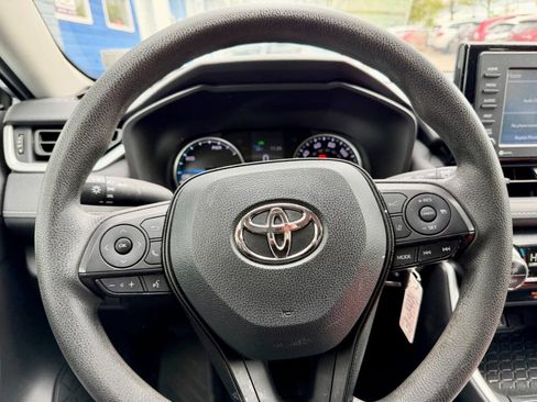 Used 2020 Toyota RAV4 LE AWD/4WD image 55