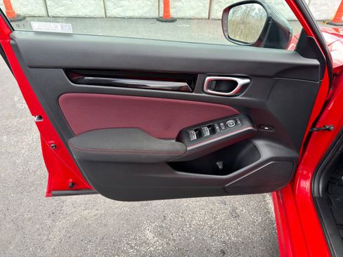 Used 2024 Honda Civic Si image 13