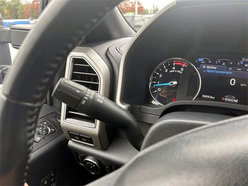 Used 2022 Ford F250 Lariat w/ Tremor Off-Road Package image 31