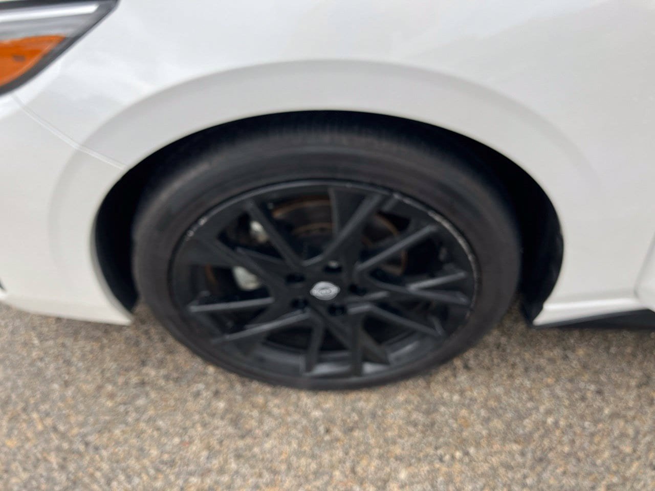 Used 2025 Nissan Sentra SR w/ Midnight Edition FWD image 11