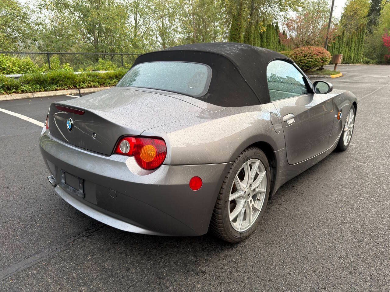 Used 2004 BMW Z4 2.5i RWD image 5