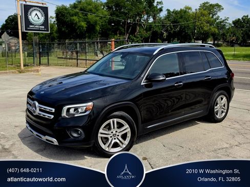 Used 2020 Mercedes-Benz GLB 250 4MATIC w/ Premium Package image 1