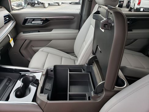 New 2026 Chevrolet Tahoe LT w/ Comfort Package image 29