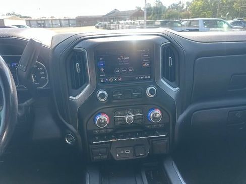 Used 2020 GMC Sierra 2500 Denali w/ Denali Ultimate Package AWD/4WD image 13