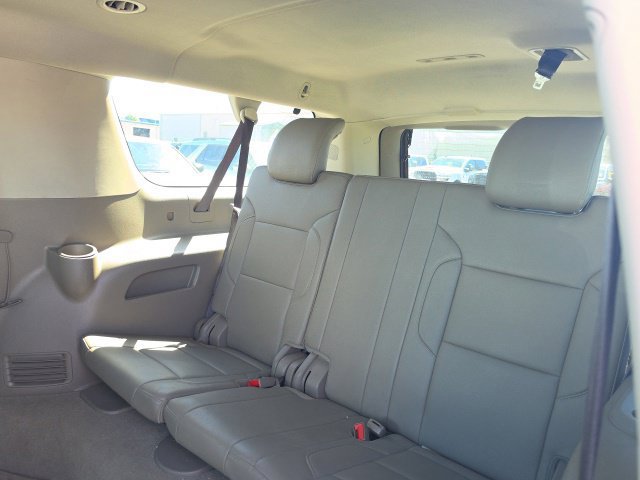 Used 2020 Chevrolet Suburban LT AWD/4WD image 9