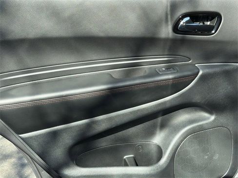 Used 2025 Dodge Durango GT image 24