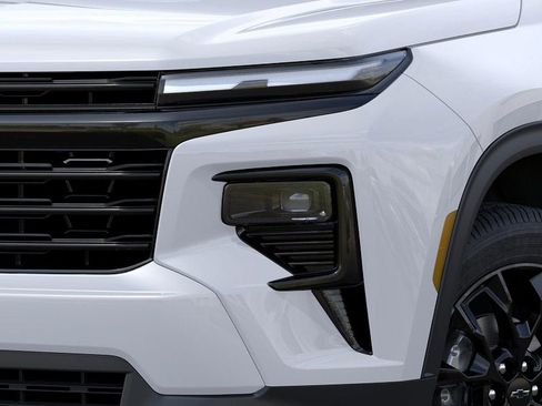 New 2026 Chevrolet Traverse LT w/ Midnight/Sport Edition FWD image 11