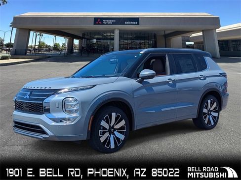 New 2025 Mitsubishi Outlander SEL image 1