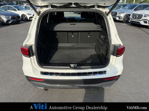 Used 2022 Mercedes-Benz GLB 250 4MATIC image 23