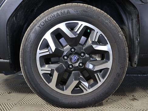 Used 2025 Subaru Forester Premium AWD/4WD image 19