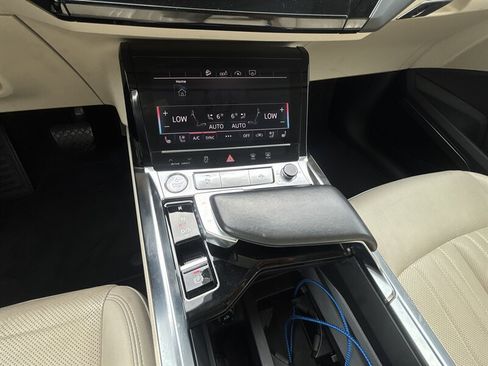 Used 2019 Audi e-tron Premium Plus AWD/4WD image 19