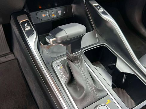 Used 2025 Kia Sorento S image 29