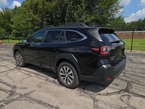 Used 2024 Subaru Outback Premium w/ Popular Package #1A AWD/4WD image 13