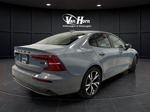 Used 2024 Volvo S60 B5 Plus AWD/4WD image 7