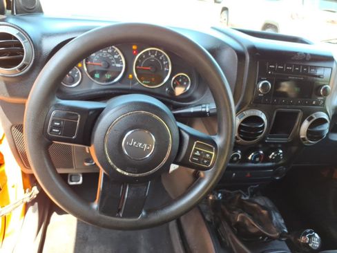 Used 2012 Jeep Wrangler Sport AWD/4WD image 14