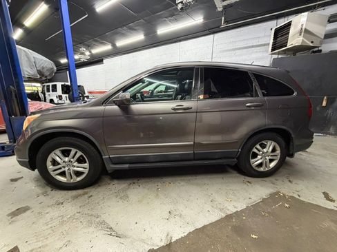 Used 2011 Honda CR-V EX-L image 2