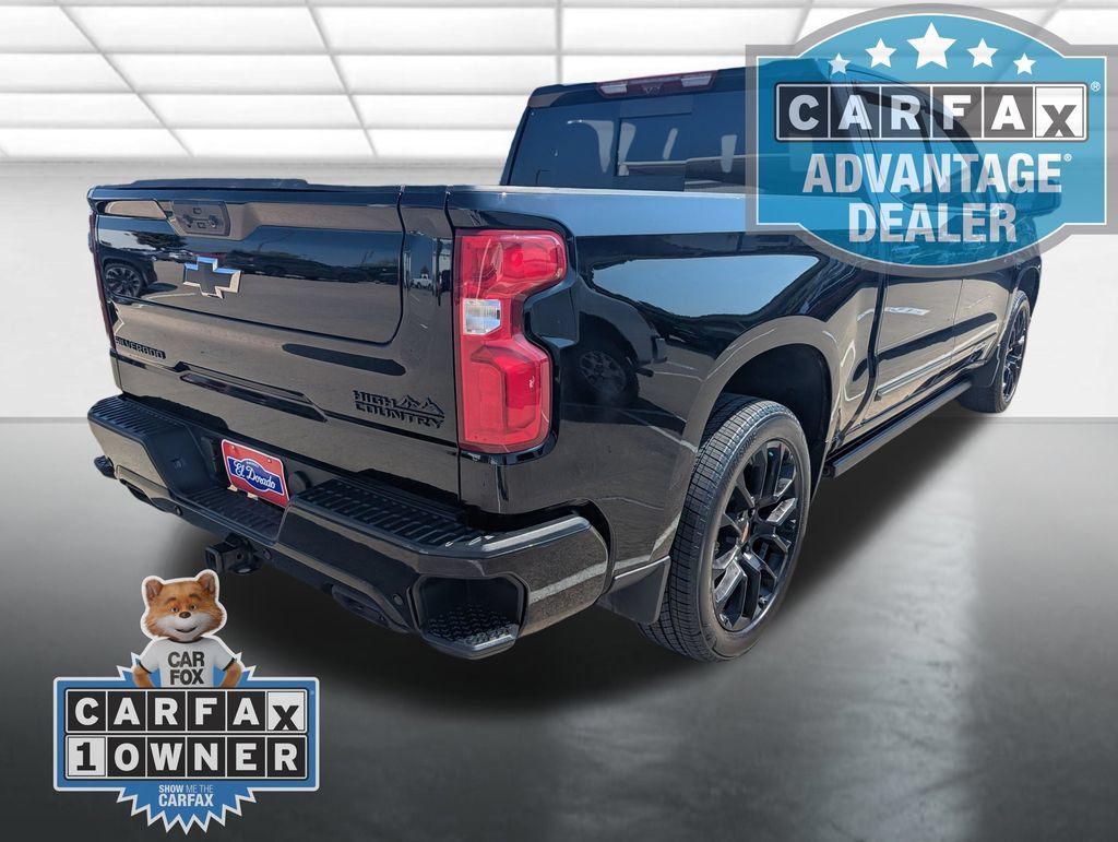 Used 2025 Chevrolet Silverado 1500 High Country w/ Midnight Edition AWD/4WD image 2