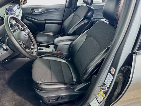 Certified 2024 Ford Escape ST-Line image 15