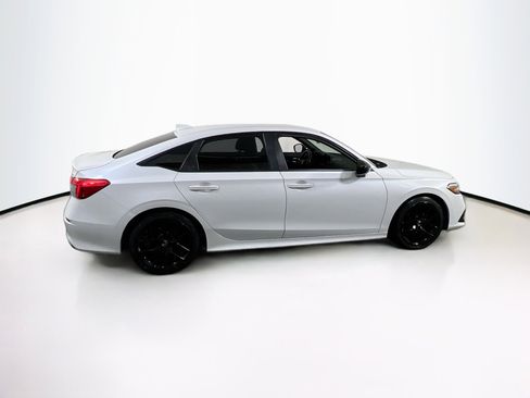 Used 2022 Honda Civic Sport image 4