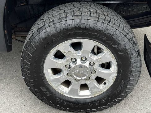 Used 2011 GMC Sierra 2500 Denali w/ LPO, Protection Package AWD/4WD image 44