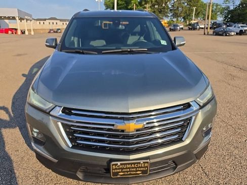 Used 2023 Chevrolet Traverse LT w/ LPO, Floor Liner Package AWD/4WD image 8