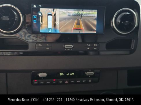 Used 2025 Mercedes-Benz Sprinter 2500 image 14